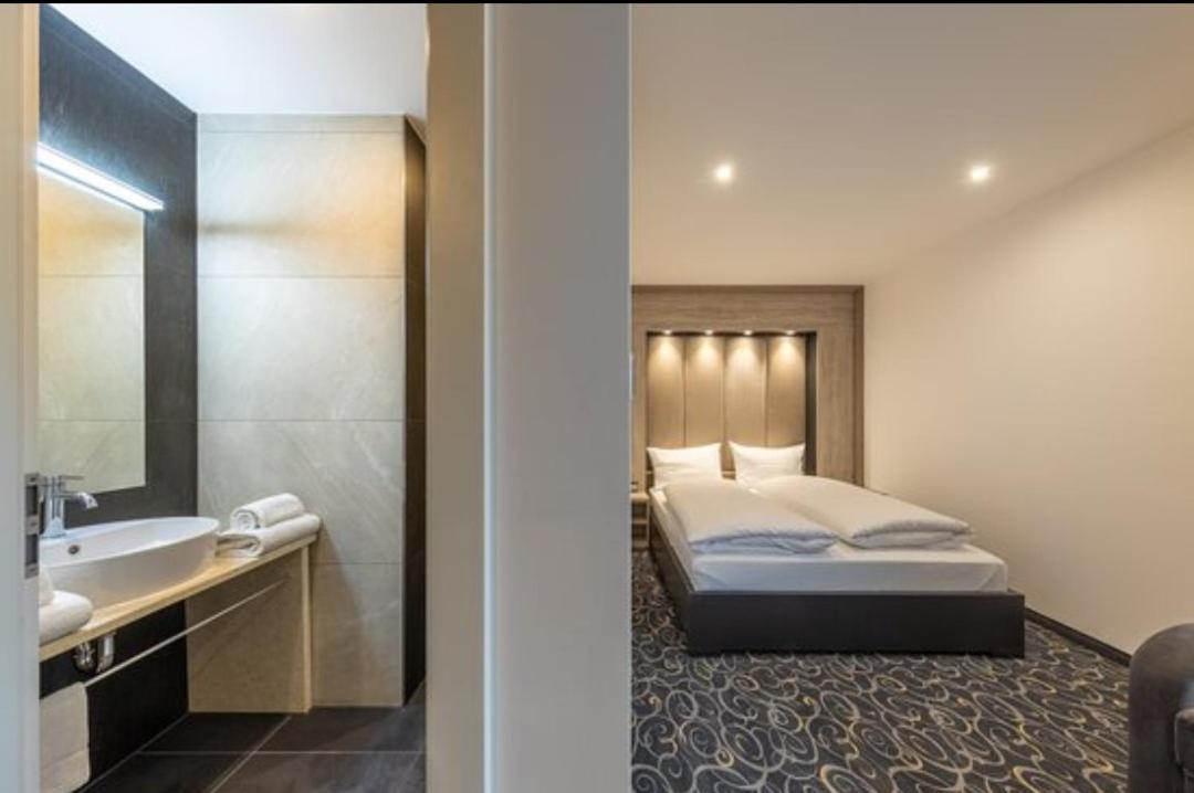 Hotel Business Bay Das Ehemalige Staycation Hotel Sindelfingen Exterior foto